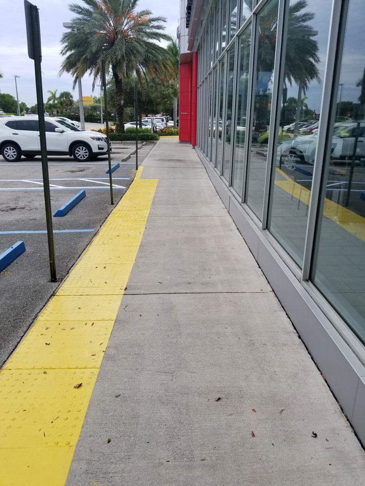 Sidewalk Pressure Cleaning Service in West Palm Beach